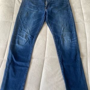Levi's Blue Jeans 502 with Classic Style. W33 L32